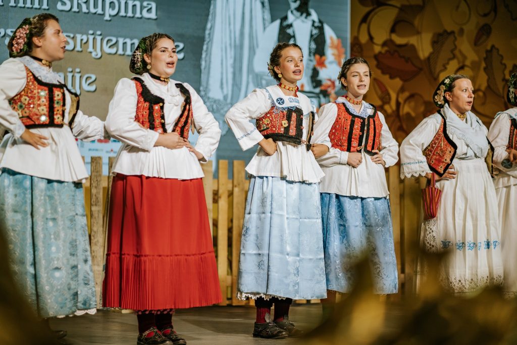 Croatian Folklore Tradition Kud Selja Ka Sloga Named Best At