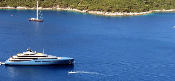 [PHOTOS] Tottenham Hotspur Owners’ Superyacht Anchors in Dubrovnik