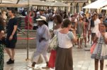 PHOTOS: Relaxed Oprah Winfrey Takes in the Sights Around Dubrovnik