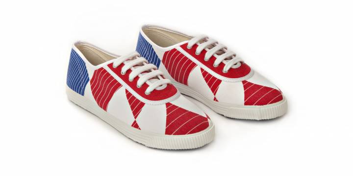CROATIAN INSPIRATION? Louis Vuitton uses red and white checkers in