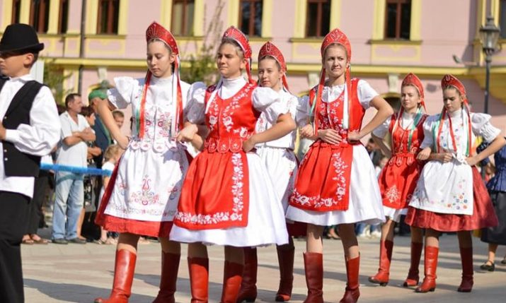 PHOTOS: 55th Vinkovacke Jeseni folklore festival ends with parade ...