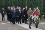 Croatian defence minister lays wreath at Vukovar memorial cemetery