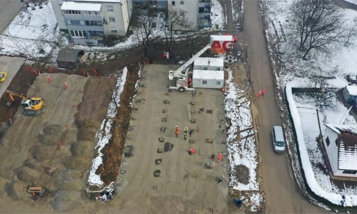 People start moving into housing container settlement in Petrinja