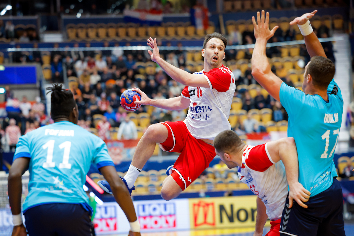 Croatia beats Morocco to advance to second round at World Handball  Championship