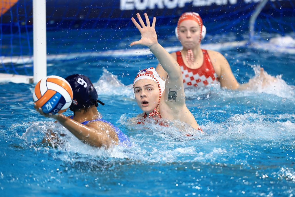 Croatian Women Beat Serbia To Reach Quarterfinals Of European Water 