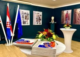 Cravat project uniting Croats worldwide arrives in London