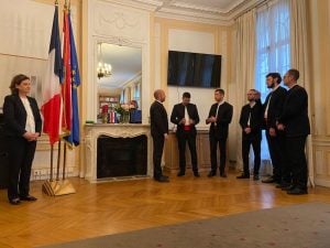 Croatian heroes honoured at the Arc de Triomphe in Paris 