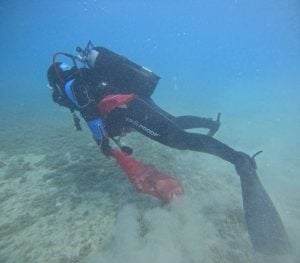 Divers in Loviste Bay