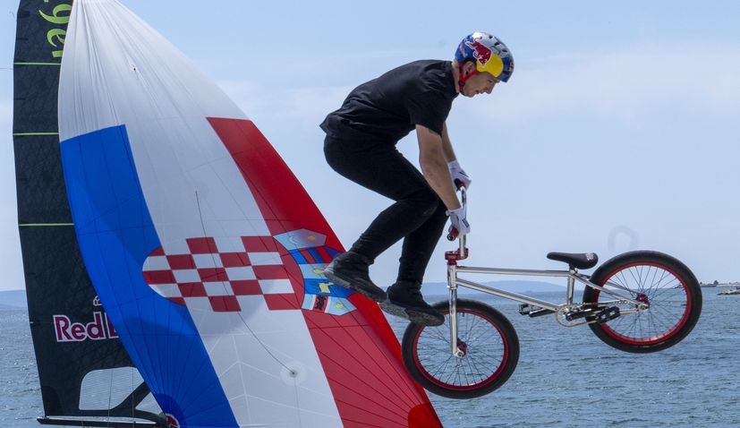 Marin Ranteš Croatian bmx rider doing tricks