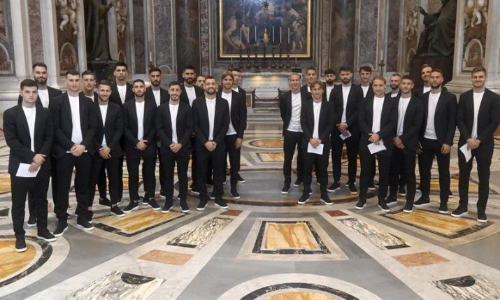Pope Francis has audience with Croatia team at Vatican