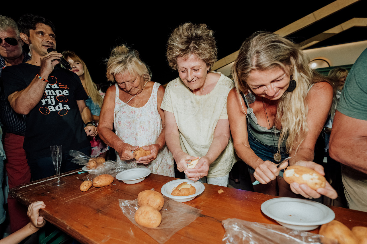 Gramperijada in Kaštelir-Labinci in Istria, Croatia