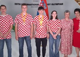 Croatian students return with medals from International Biology Olympiad