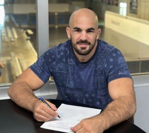 Ivan Erslan signing with the UFC