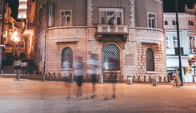 croatia streets night walking 