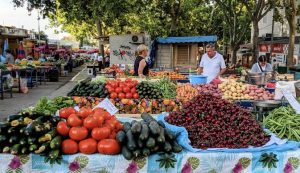 Split fruit and veg markets Croatia