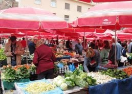 Price of autumn favourite shocks Zagreb market goers