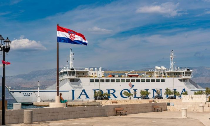 Jadrolinija announces free travel for mainland students headed to island of Brač