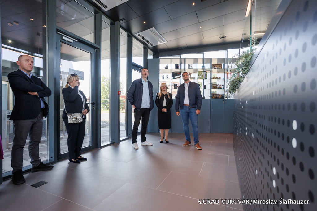 New souvenir shop at Vukovar Water Tower 