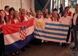 Uruguayan Croatians perform at Vinkovci Autumns for first time