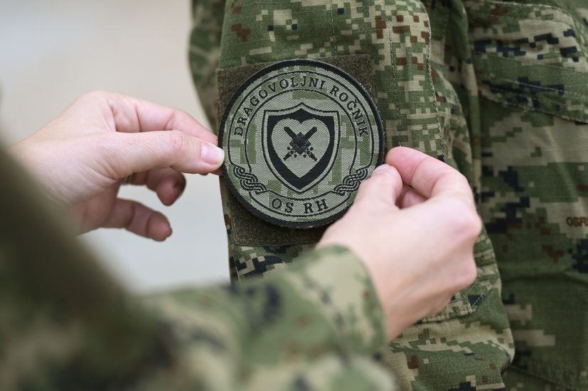 voluntary military training at the Basic Military Training Battalion of the “Fran Krsto Frankopan” Training and Doctrine Command of the Croatian Army in Požega.
