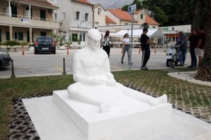 Makarska fisherman statue