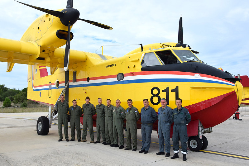 Croatia sends Canadair aircraft to help Greece fight fires
