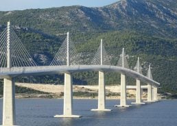 First surface cracks on Pelješac Bridge already appear 