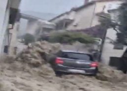 VIDEO: Devastating storm floods Podgora and leaves 3,000 without power