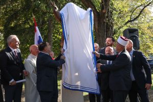 Mother Teresa monument unveiled in Osijek