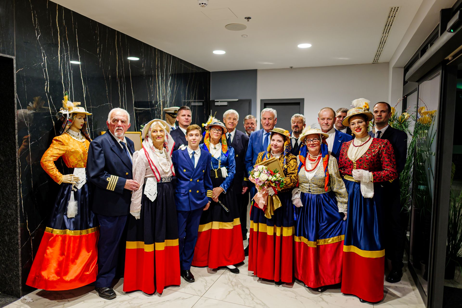 Orebić celebrates tourism dingac folk