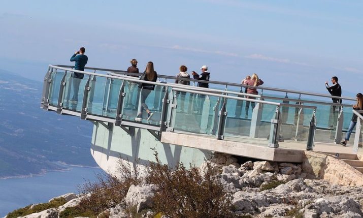 Closure of popular Skywalk attraction frustrates local tourism operators