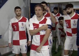 10-man Croatia go down to Scotland