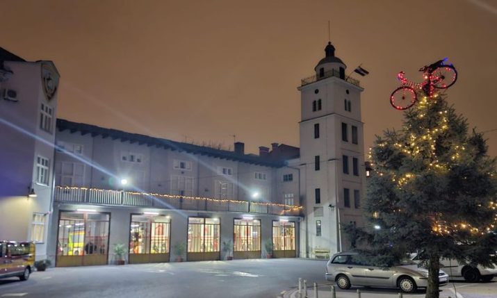 Croatian fire station explains the unusual bike on top of its Christmas tree