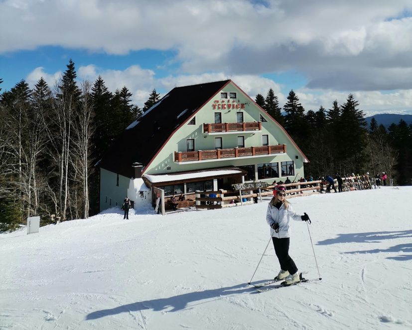 Croatians converge on ski resorts in Bosnia and Herzegovina | Croatia Week