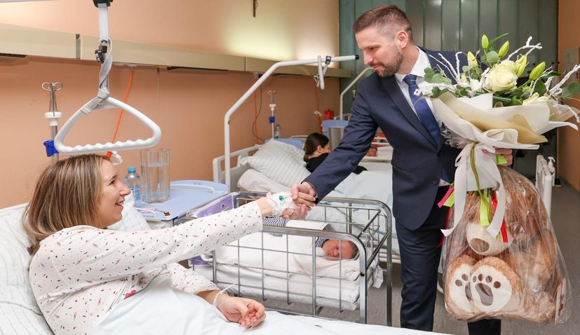 Mayor of Osijek, Ivan Radić, visited Noa and his mother